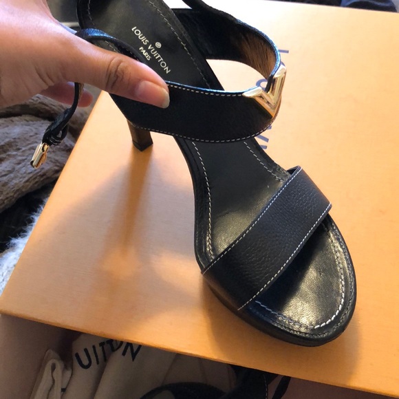 Louis Vuitton sandal heel - Picture 4 of 6